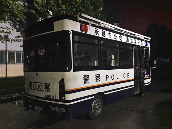 護航十九大 鴻馬砥礪前行||河北承德市采購移動警務(wù)室(圖4)