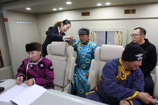 十九大剛剛閉幕，直通車匆匆去哪兒(圖7)