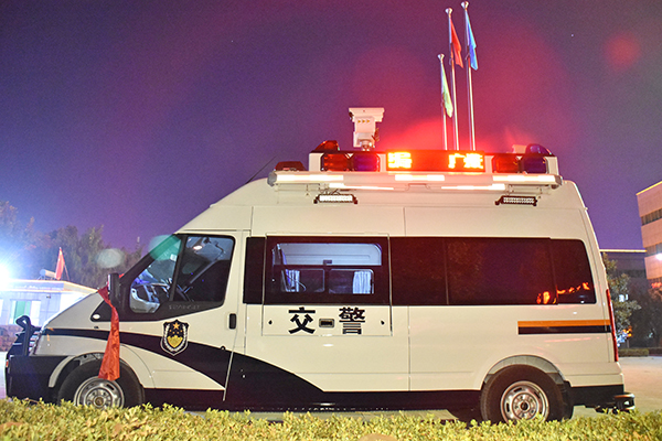 廣州緝查布控車“新利器”-特種改裝警車發(fā)車儀式(圖4) 廣州緝查布控車“新利器”-特種改裝警車發(fā)車儀式(圖4)