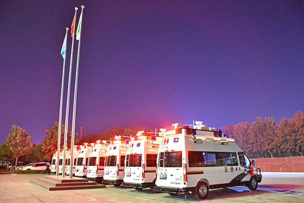 廣州緝查布控車“新利器”-特種改裝警車發(fā)車儀式(圖5) 廣州緝查布控車“新利器”-特種改裝警車發(fā)車儀式(圖5)