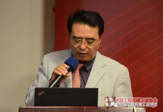 中國工程機械工業(yè)協(xié)會觀光車分會2017年年會順利召開(圖3) 中國工程機械工業(yè)協(xié)會觀光車分會2017年年會順利召開(圖3)