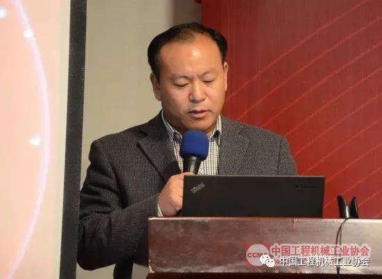 中國工程機械工業(yè)協(xié)會觀光車分會2017年年會順利召開(圖4) 中國工程機械工業(yè)協(xié)會觀光車分會2017年年會順利召開(圖4)