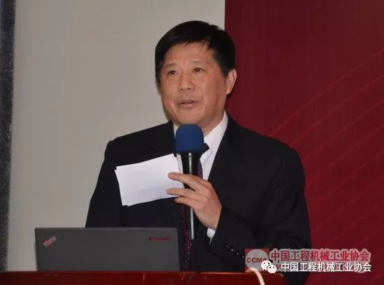 中國工程機械工業(yè)協(xié)會觀光車分會2017年年會順利召開(圖6) 中國工程機械工業(yè)協(xié)會觀光車分會2017年年會順利召開(圖6)