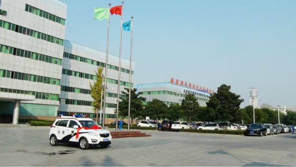 【維護(hù)社會治安  保護(hù)百姓安全】鄭州市豐產(chǎn)路分局SUV電動巡邏車發(fā)車(圖2)