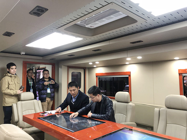 智能裝備守護(hù)平安||森源鴻馬攜智能裝備亮相2017中國鄭州國際智能制造與服務(wù)博(圖5)