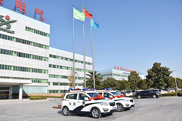 安徽岳西縣SUV電動(dòng)巡邏車發(fā)車(圖1)