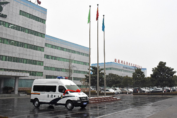 安陽(yáng)林州市采購(gòu)移動(dòng)執(zhí)法車(chē)(圖2)