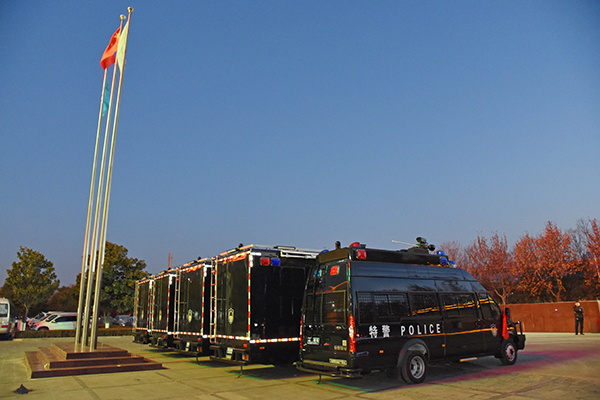 云南省公安廳通過公安部警采中心采購治安檢查車(圖5) 云南省公安廳通過公安部警采中心采購治安檢查車(圖5)