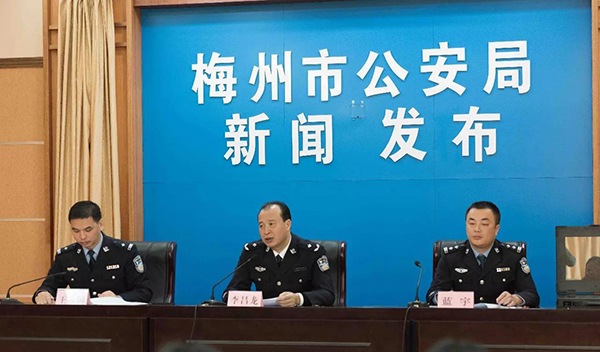 逛個街的功夫就把證給辦了，這到底怎么回事呢？(圖4)