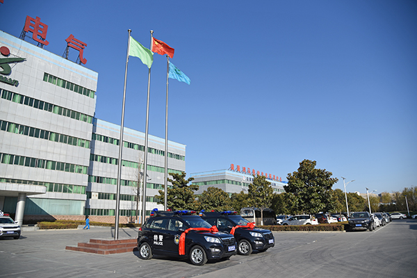 四川江安縣SUV電動(dòng)巡邏車(chē)發(fā)車(chē)(圖2)