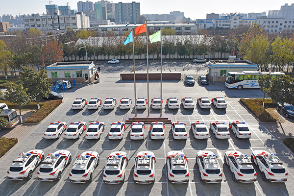 巡邏新利器  維穩(wěn)排頭兵||新鄭市公安局采購30臺移動警務(wù)車(圖2)