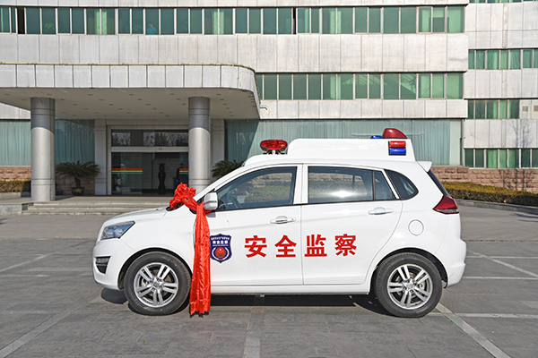 鄭州管城區(qū)采購電動執(zhí)法車(圖3)