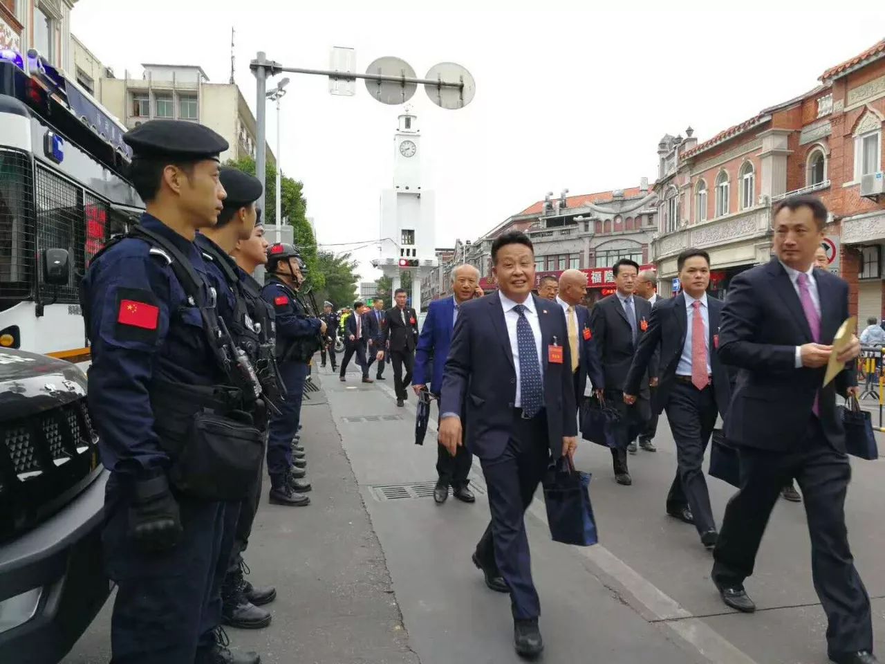 【福建泉州】鯉城公安分局圓滿完成市“兩會(huì)”安保任務(wù)(圖5) 【福建泉州】鯉城公安分局圓滿完成市“兩會(huì)”安保任務(wù)(圖5)