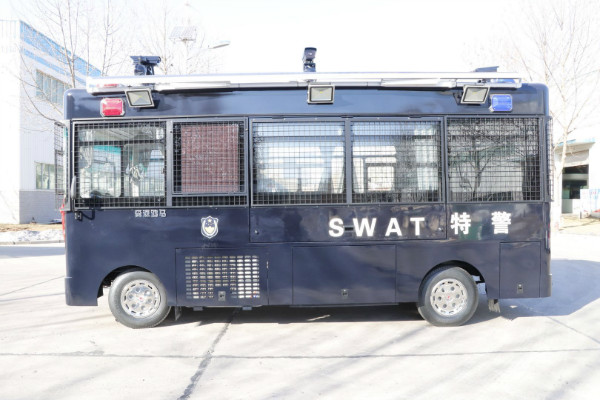 河南新鄭市采購(gòu)移動(dòng)警務(wù)室(圖3)