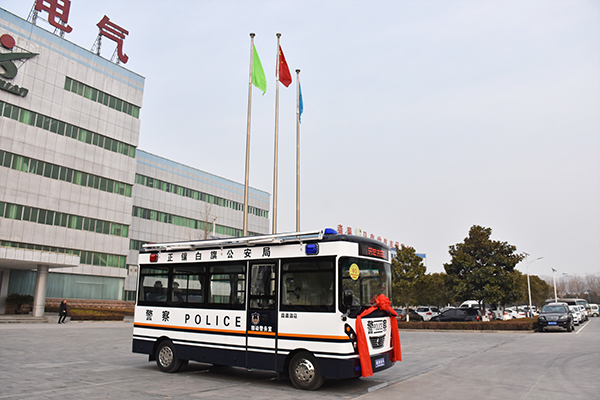 內(nèi)蒙古故錫林郭勒盟正鑲白旗公安局通過公安部警采中心采購移動警務(wù)室(圖1)