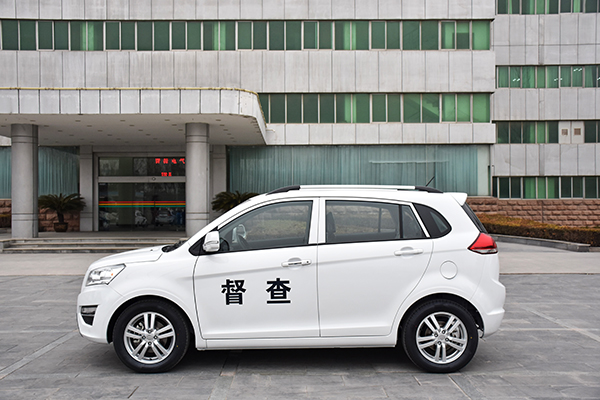 鄭州管城區(qū)采購(gòu)SUV電動(dòng)督查車(chē)(圖3)