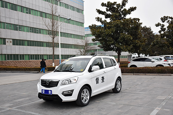 鄭州管城區(qū)采購(gòu)SUV電動(dòng)督查車(chē)(圖2)