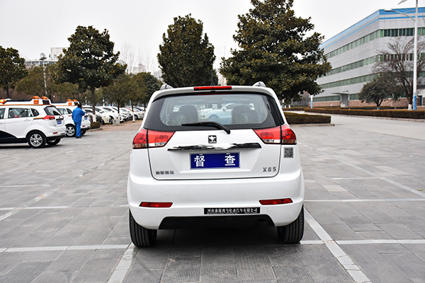 鄭州管城區(qū)采購(gòu)SUV電動(dòng)督查車(chē)(圖5)
