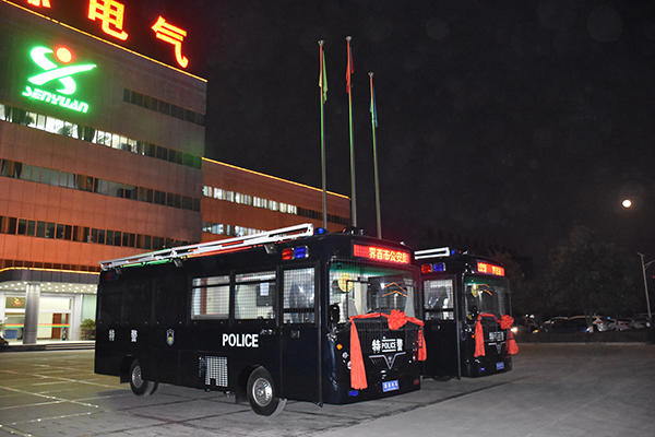 安徽界首市公安局采購8米移動警務方艙(圖2)