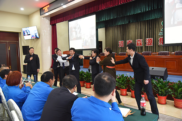 狼性開拓市場(chǎng)?文化凝聚人心——森源鴻馬全力打造狼性營銷鐵軍(圖12) 狼性開拓市場(chǎng)?文化凝聚人心——森源鴻馬全力打造狼性營銷鐵軍(圖12)