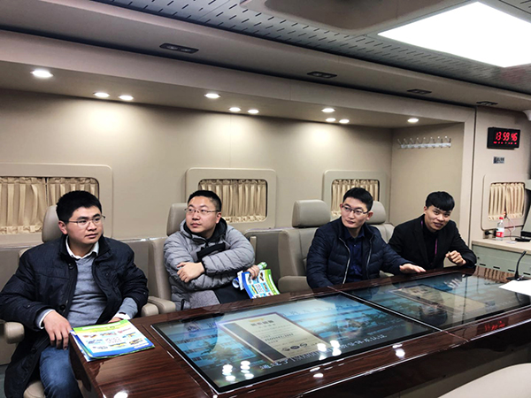 展會(huì)聚焦//森源鴻馬新能源專用車亮相第六屆國(guó)際新能源汽車展(圖9) 展會(huì)聚焦//森源鴻馬新能源專用車亮相第六屆國(guó)際新能源汽車展(圖9)