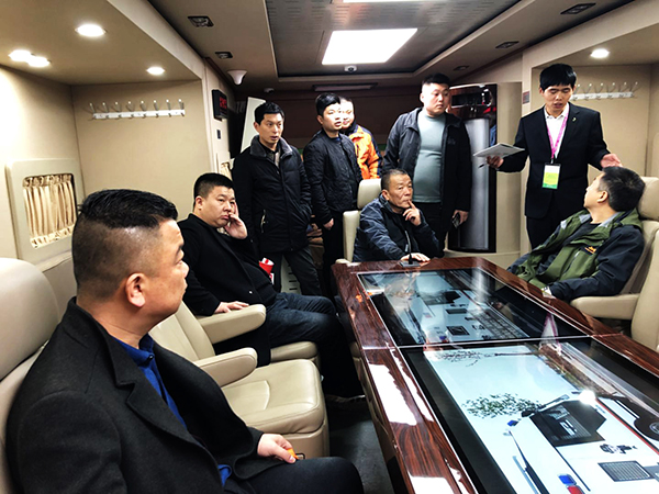 展會(huì)聚焦//森源鴻馬新能源專用車亮相第六屆國(guó)際新能源汽車展(圖5) 展會(huì)聚焦//森源鴻馬新能源專用車亮相第六屆國(guó)際新能源汽車展(圖5)