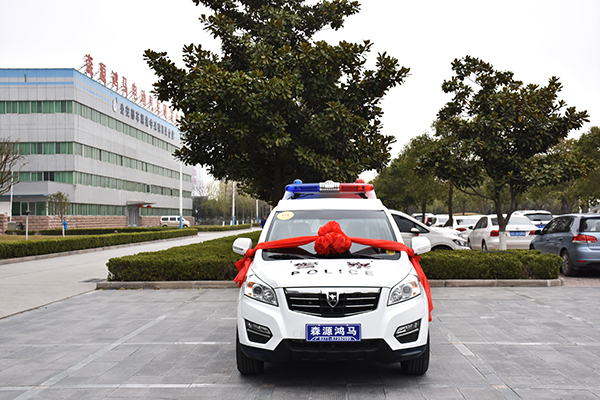 山東濟(jì)寧市通過(guò)公安部警采中心采購(gòu)SUV電動(dòng)巡邏車(圖1)