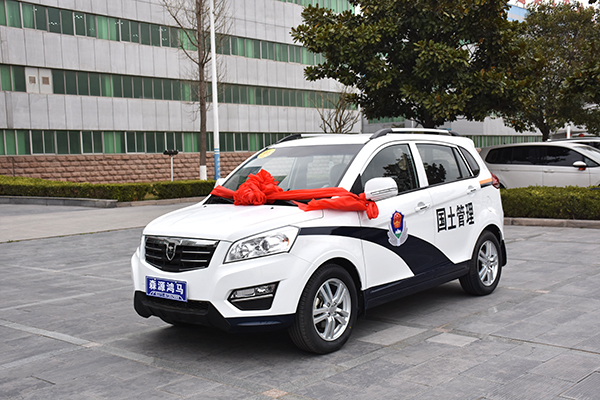 蘭考縣國(guó)土局采購(gòu)SUV電動(dòng)巡邏車(chē)(圖2)