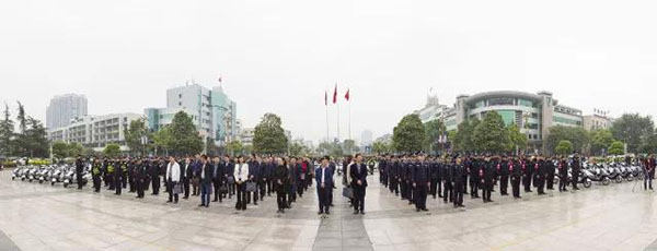 四川瀘縣駐村輔警喜添環(huán)保、實用新裝備，從此巡邏服務(wù)如虎添翼(圖10)