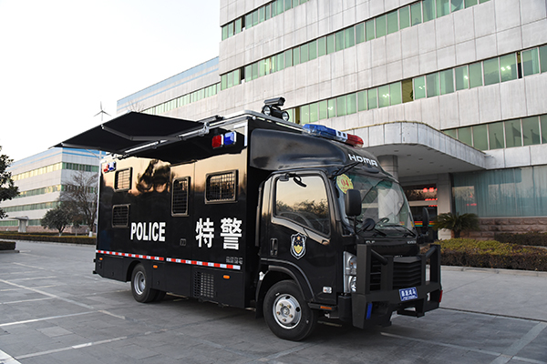 裝備資訊//森源鴻馬治安檢查站助推智慧警務(wù)建設(shè)(圖1) 裝備資訊//森源鴻馬治安檢查站助推智慧警務(wù)建設(shè)(圖1)