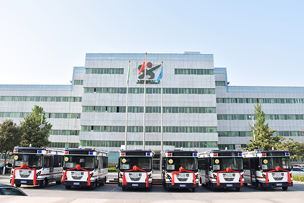 山東招遠(yuǎn)市公安局通過公安部警采中心采購6臺(tái)移動(dòng)警務(wù)室(圖1)