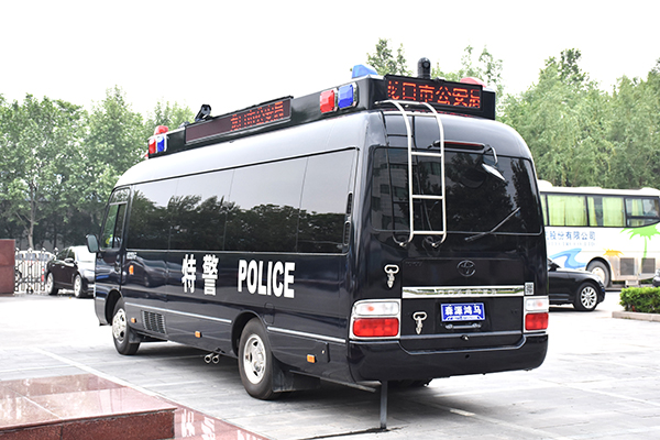 山東龍口市通過公安部警采中心采購(gòu)裝備運(yùn)輸車與移動(dòng)指揮車(圖8)