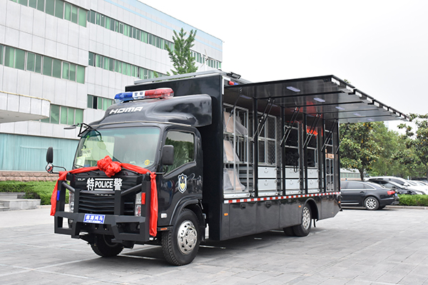山東龍口市通過公安部警采中心采購(gòu)裝備運(yùn)輸車與移動(dòng)指揮車(圖5)