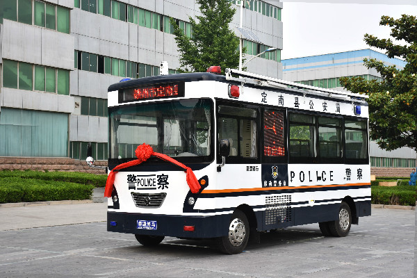 江西定南縣公安局通過公安部警采中心采購移動警務(wù)室(圖2)