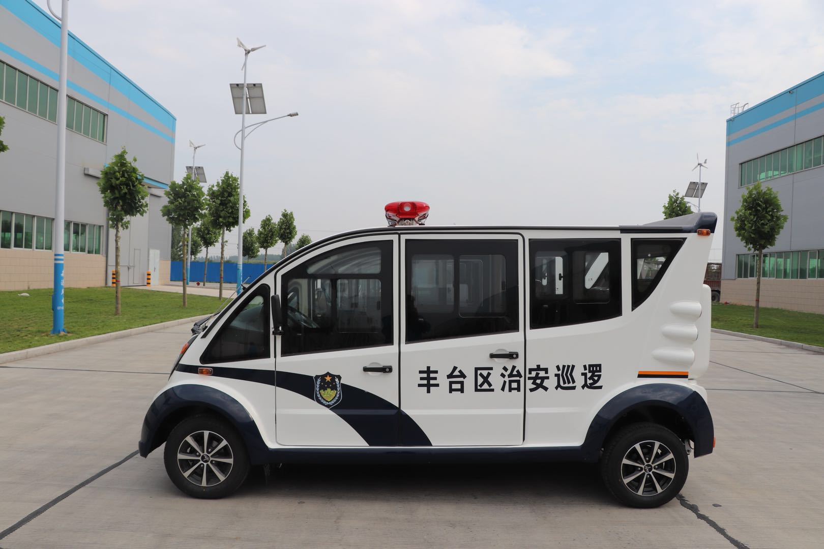 北京豐臺(tái)區(qū)采購(gòu)電動(dòng)巡邏車(圖3)