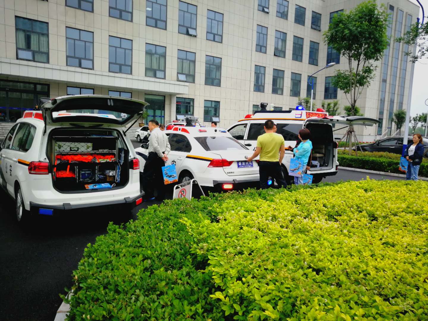 河南省公安機關(guān)警用多功能巡邏車巡展試用再次出發(fā)(圖11)