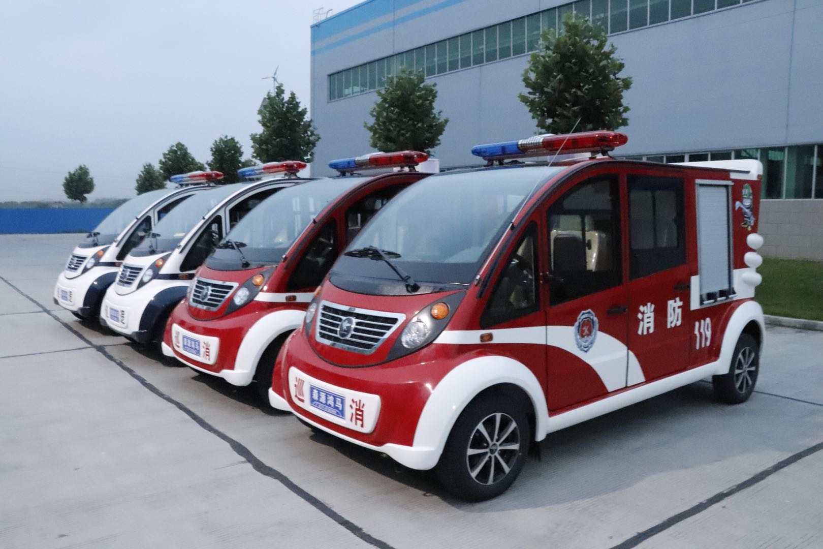 北京市采購(gòu)電動(dòng)巡邏車和移動(dòng)微型消防站(圖2)