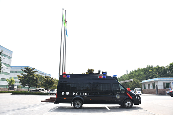 平頂山葉縣公安局采購(gòu)防暴運(yùn)兵車(圖4)