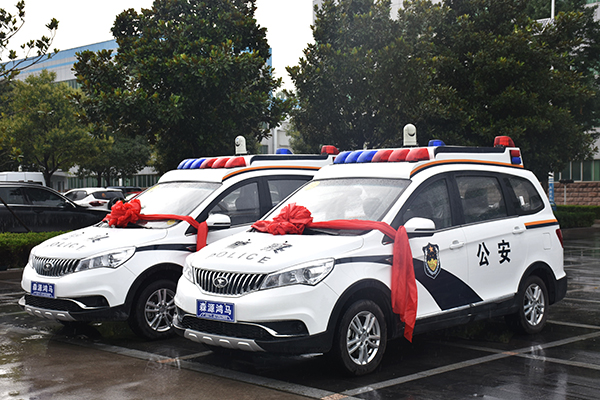 開(kāi)啟智能巡控模式||云南蘭坪縣采購(gòu)智能電動(dòng)巡邏車(chē)(圖1)