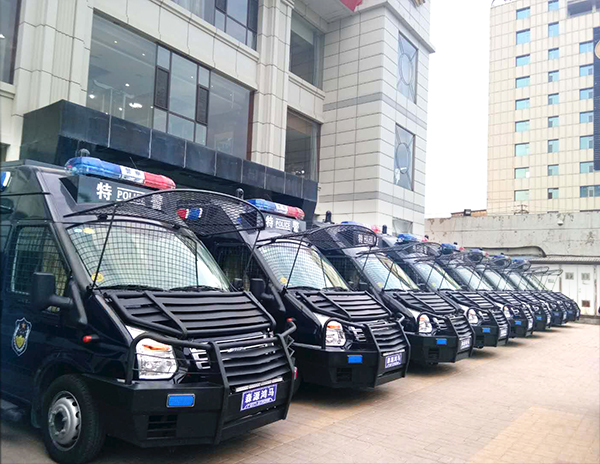 威猛炫酷！山西太原市8臺輕裝甲實戰(zhàn)運兵車列裝上崗(圖4)