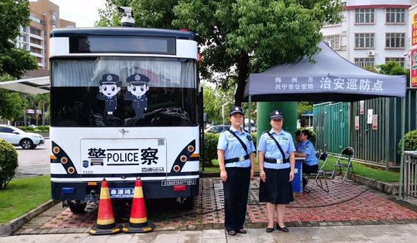 365日全年無休，興寧移動(dòng)警務(wù)車“一窗通辦”這些項(xiàng)目！(圖3)
