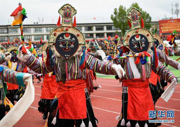 西藏日喀則//警用移動式指揮方艙為第十六屆文化旅游節(jié)開幕式護航(圖3) 西藏日喀則//警用移動式指揮方艙為第十六屆文化旅游節(jié)開幕式護航(圖3)