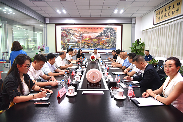 民革河南省委調(diào)研團(tuán)蒞臨森源鴻馬調(diào)研指導(dǎo)(圖8) 民革河南省委調(diào)研團(tuán)蒞臨森源鴻馬調(diào)研指導(dǎo)(圖8)