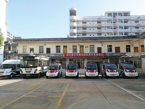 江西安義縣公安局舉行電動(dòng)巡邏車發(fā)放儀式(圖1) 江西安義縣公安局舉行電動(dòng)巡邏車發(fā)放儀式(圖1)