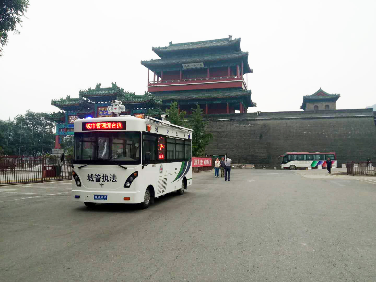 北京采購的移動執(zhí)法站列裝上崗(圖1)
