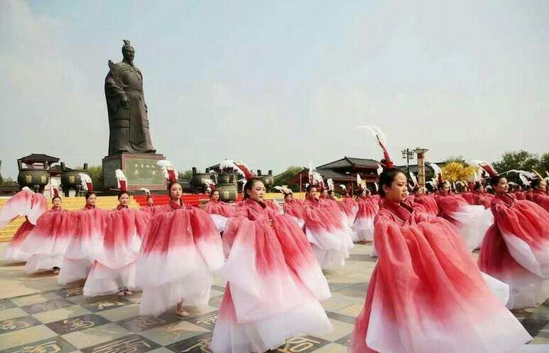 商丘公安圓滿完成第七屆中國(guó)商丘國(guó)際華商文化節(jié)安保任務(wù)(圖2) 商丘公安圓滿完成第七屆中國(guó)商丘國(guó)際華商文化節(jié)安保任務(wù)(圖2)