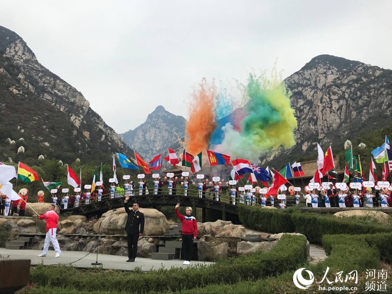 第十二屆中國少林武術(shù)節(jié)隆重開幕—森源鴻馬移動指揮方艙全程護航(圖2) 第十二屆中國少林武術(shù)節(jié)隆重開幕—森源鴻馬移動指揮方艙全程護航(圖2)