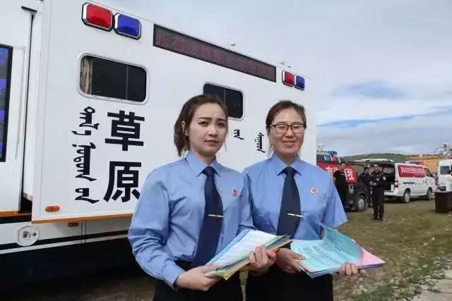 草原檢察直通車助力新右旗人民檢察院發(fā)揮檢察職能打好“三大攻堅(jiān)戰(zhàn)”(圖4) 草原檢察直通車助力新右旗人民檢察院發(fā)揮檢察職能打好“三大攻堅(jiān)戰(zhàn)”(圖4)