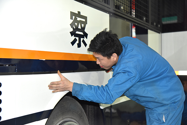 與時間賽跑 搶訂單 忙生產(chǎn)(圖2)