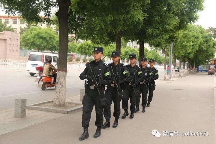 警察的“放假”通知來(lái)了......(圖8)